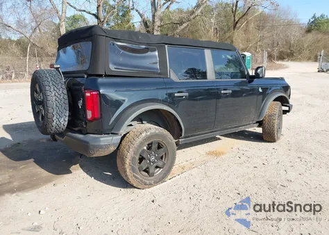 2021 Ford Bronco Black Diamond z USA, uszkodzony, nr VIN 1FMEE5BH4MLB08306